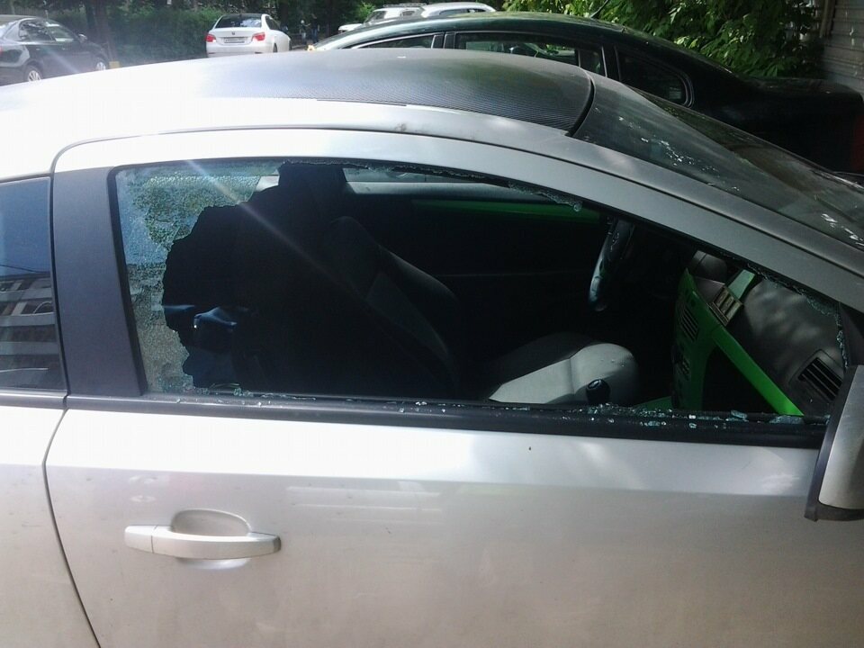 Фото бокового стекла